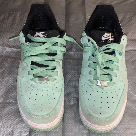 nike air force 1 low green suede